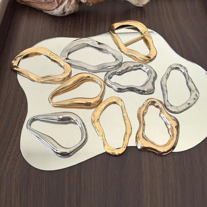 Teardrop-Shaped Buckle Hoop